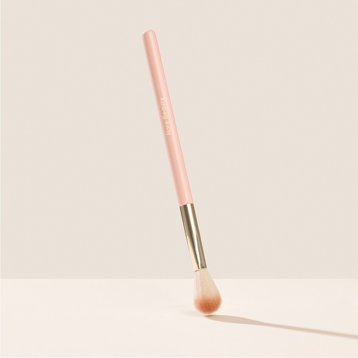 POSITIVE LIGHT PRECISION HIGHLIGHTER BRUSH (BROCHA PARA ILUMINADOR)
